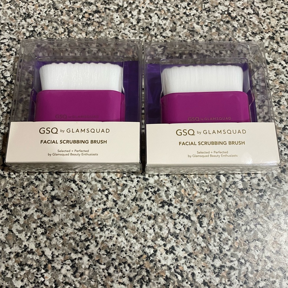 Set of 2 GSQ by Glamsquad Facial Scrubbing Brushes. Brand New in boxes!